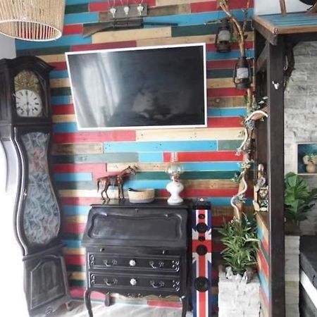 L'Histoire De L'Ouest , Jacuzzi Appartement Dole Zewnętrze zdjęcie