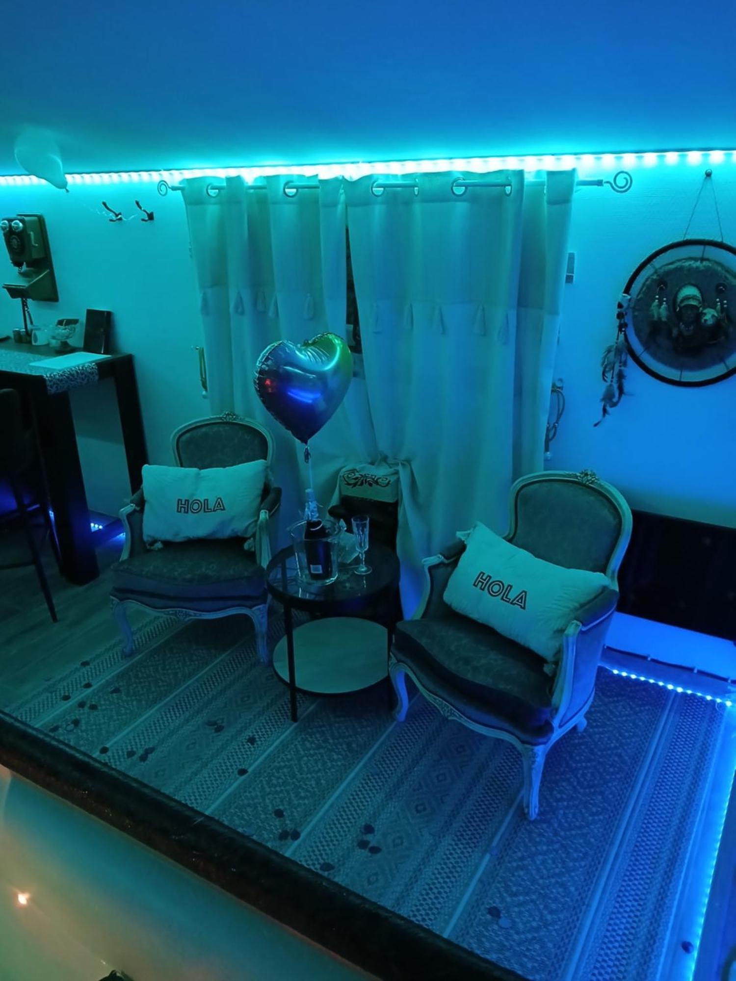 L'Histoire De L'Ouest , Jacuzzi Appartement Dole Zewnętrze zdjęcie